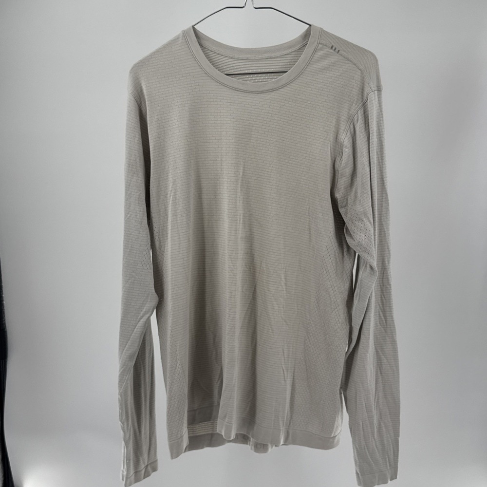 Lululemon Mens M Long Sleeve Shirt Off White Light Gray Ventilated Tech Athletic